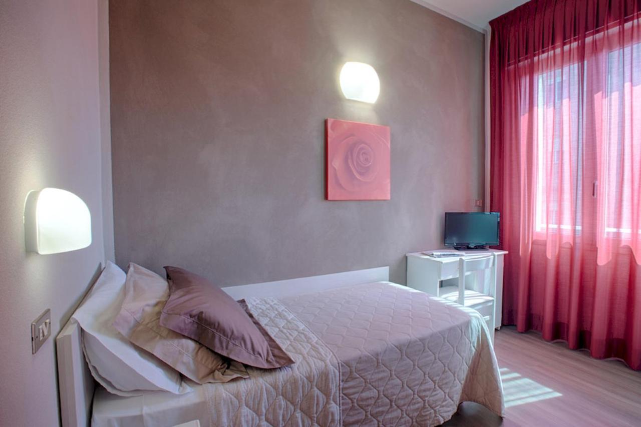 Hotel Columbia Bellaria-Igea Marina Bilik gambar